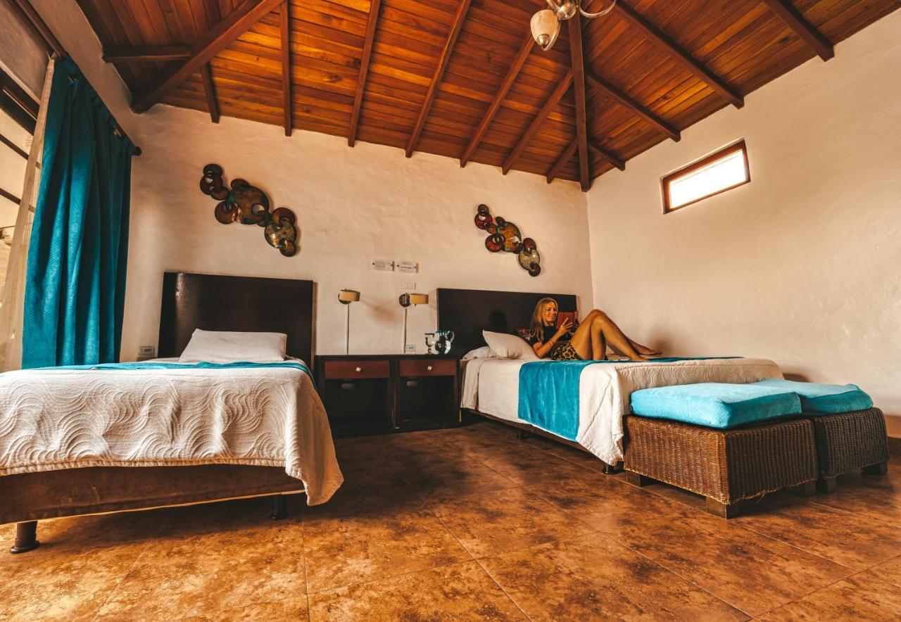 Isamar Hotel 3*